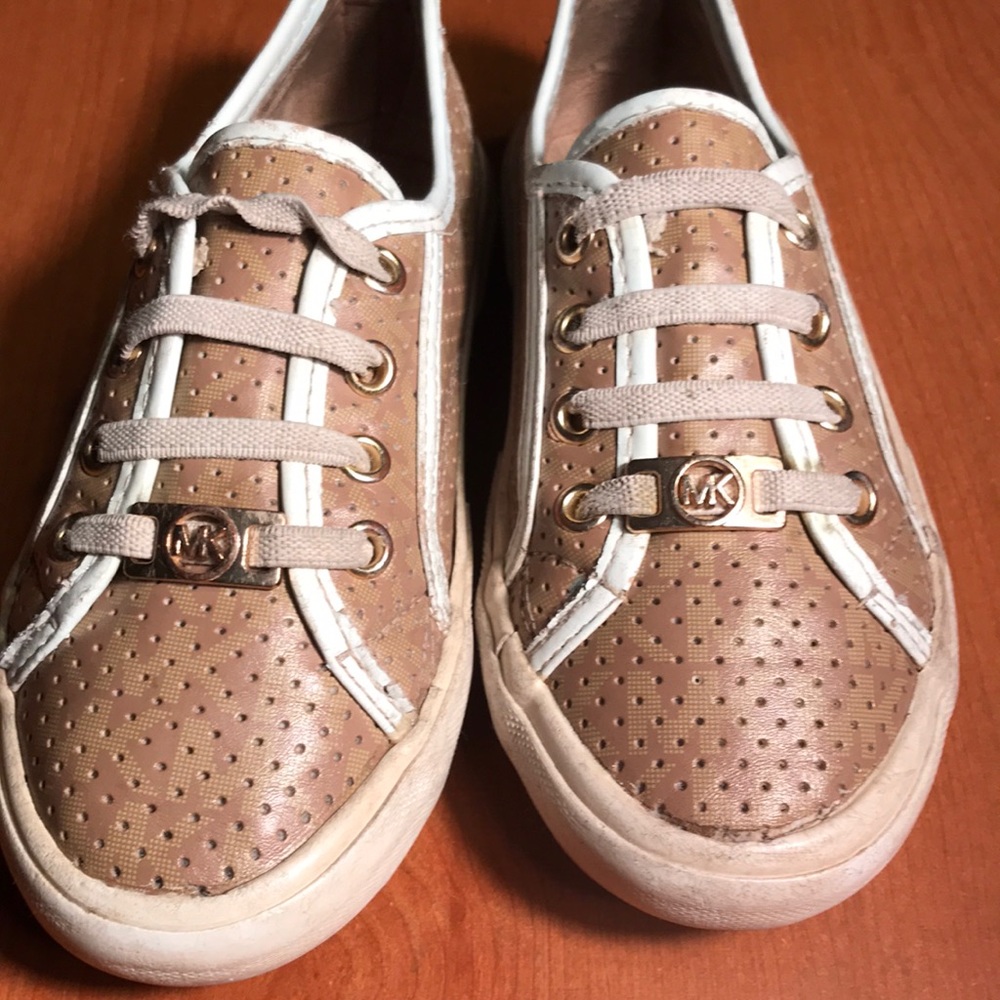 Girls size 11 caramel MK sneakers